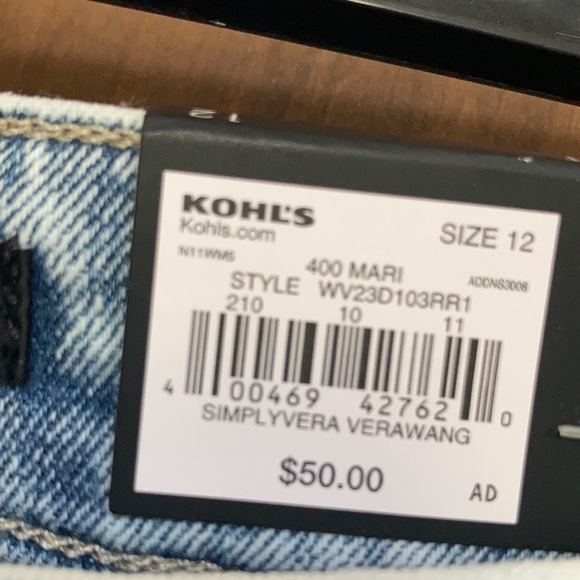 Simply Vera Vera Wang distressed straight power stretch jean size 12 - Picture 16 of 17